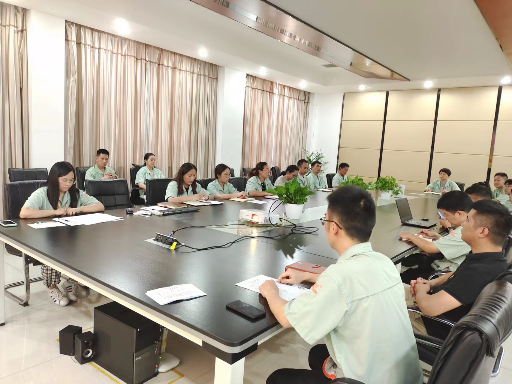 Zhejiang Hongli Auto Parts Group Party Branch General Election Conference was held successfully.